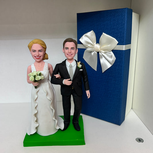 Fully Customizable couple Custom Bobblehead With Engraved Text