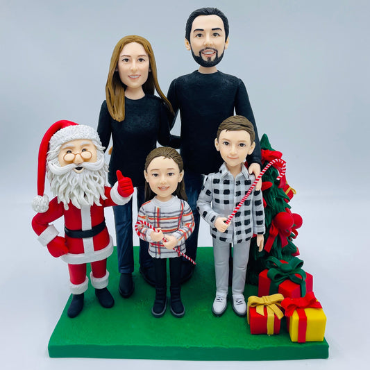 A Family Of  Custom Bobblehead With Christmas decoration